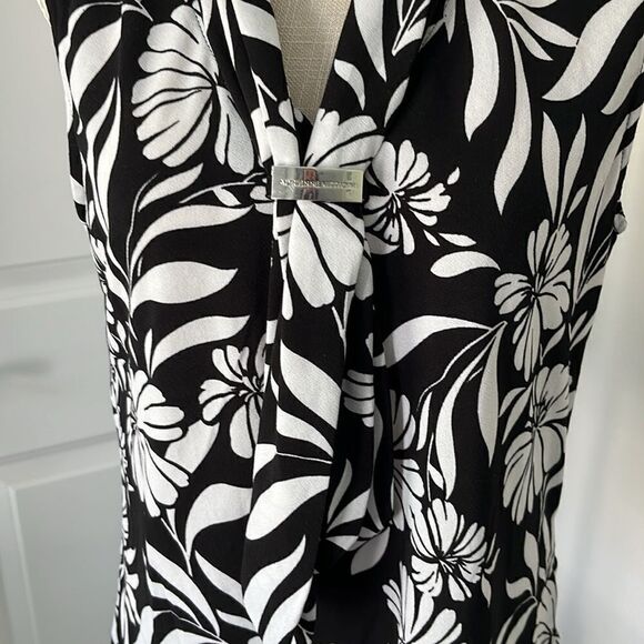 Adrienne Vittadini Black and White Floral Blouse with Tie Front Classic - Picture 2 of 7